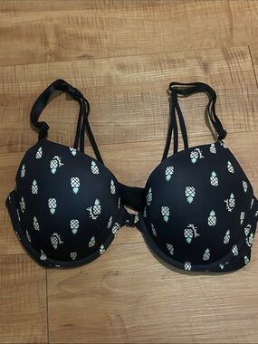 PINK Victoria's Secret Wear Everywhere Push-Up Black Pineapple padded Bra 36D